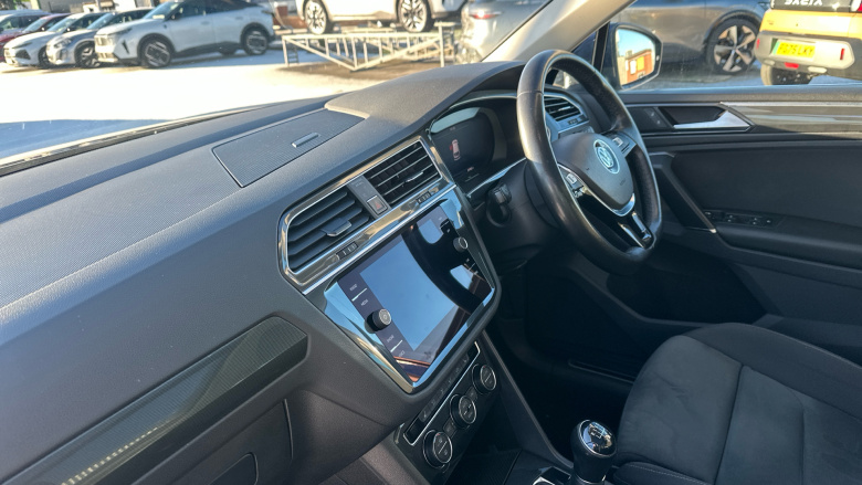 Volkswagen Tiguan 2.0 TDi 150 SEL 5dr Diesel Estate